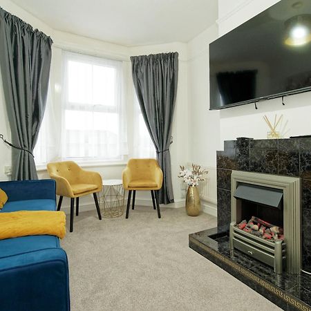 Lovely Luxury 3 Bed House Apartamento Chatham  Exterior foto