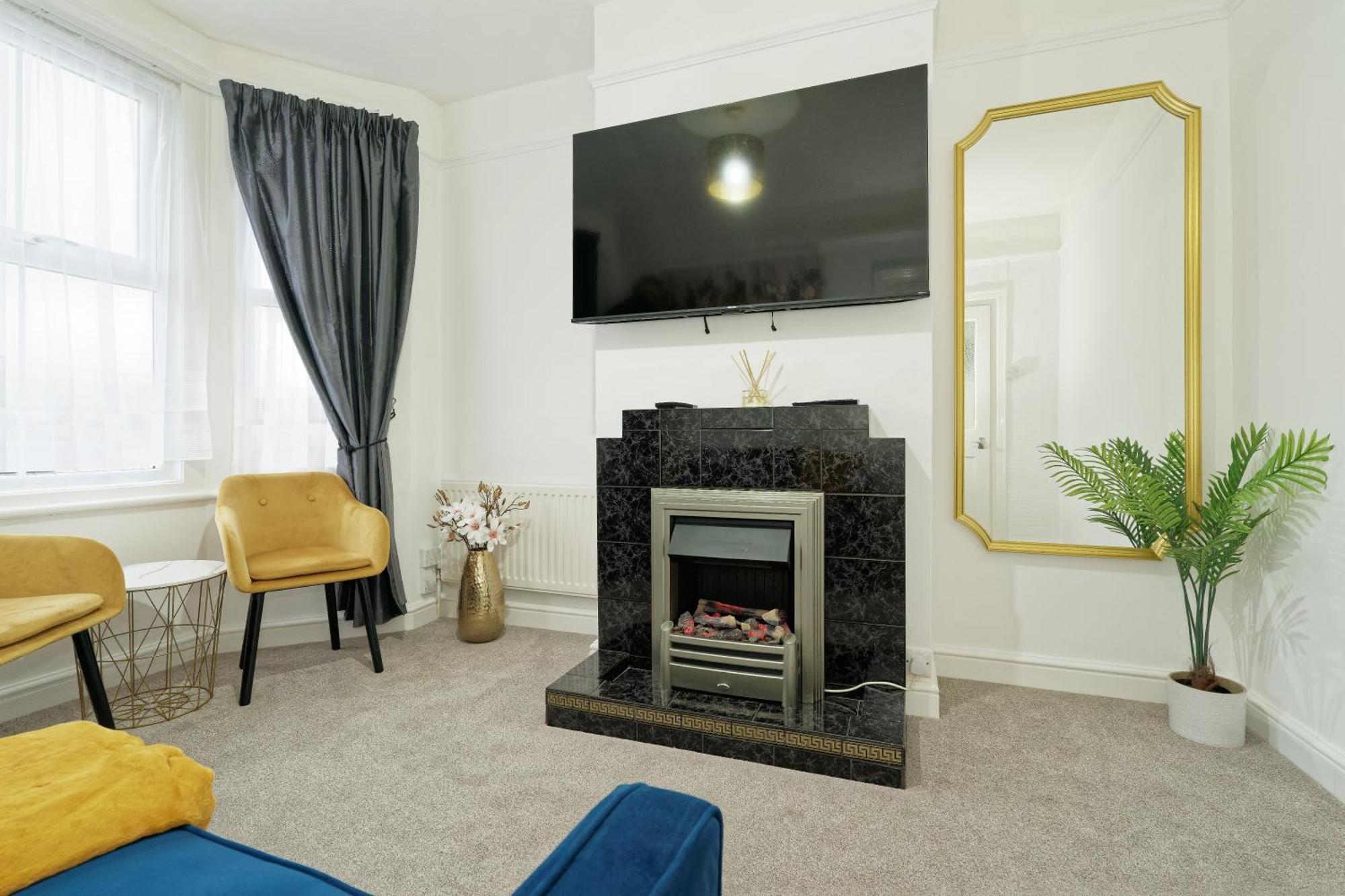 Lovely Luxury 3 Bed House Apartamento Chatham  Exterior foto